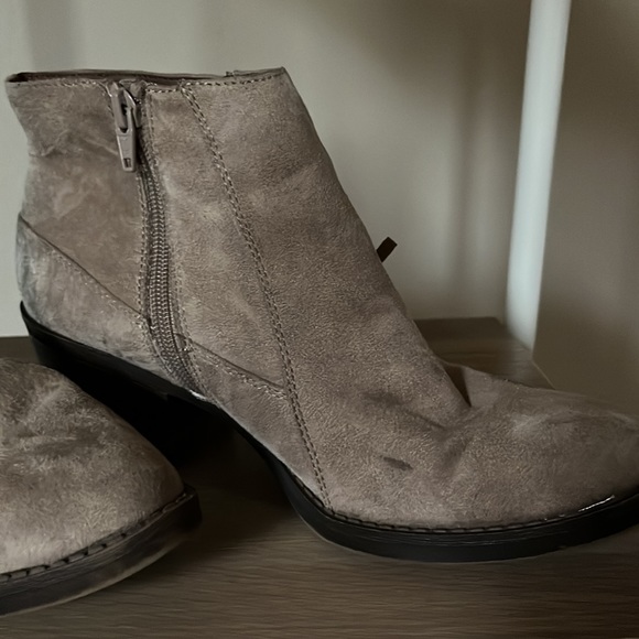 Fringe Booties - Picture 4 of 4